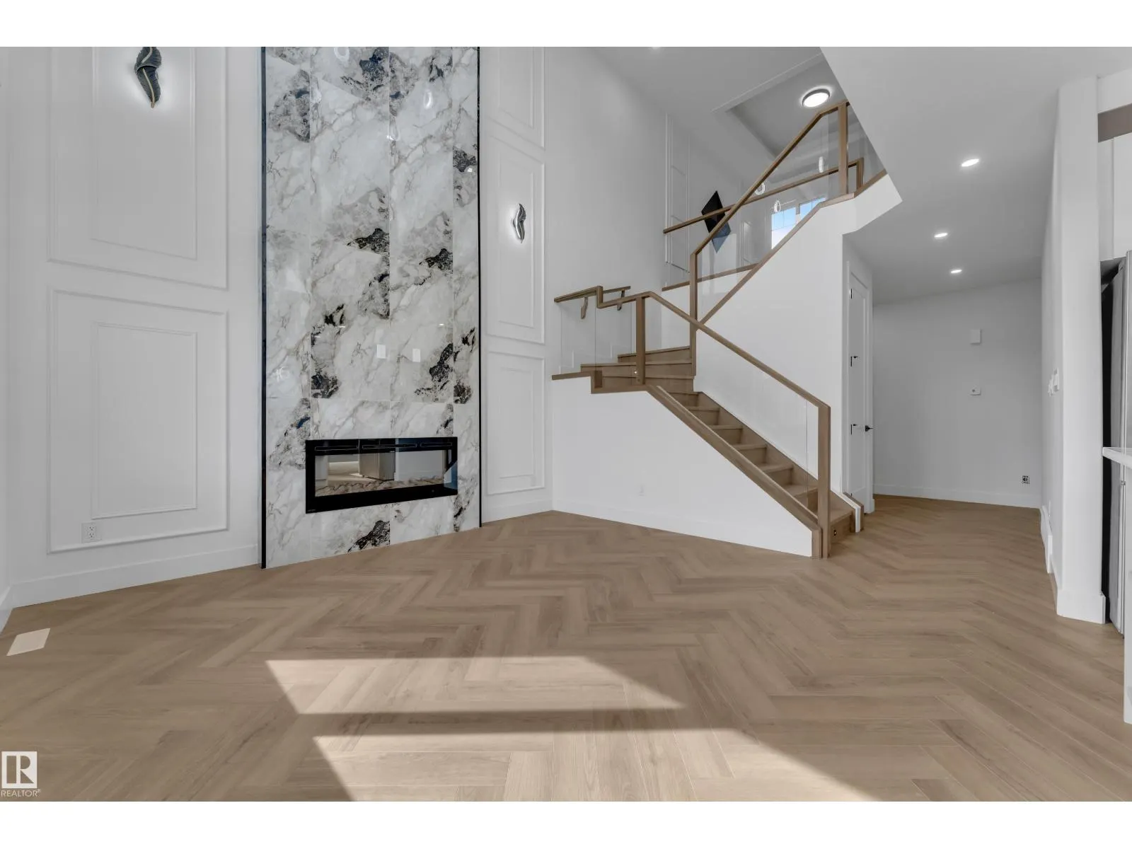 204 Linden LO