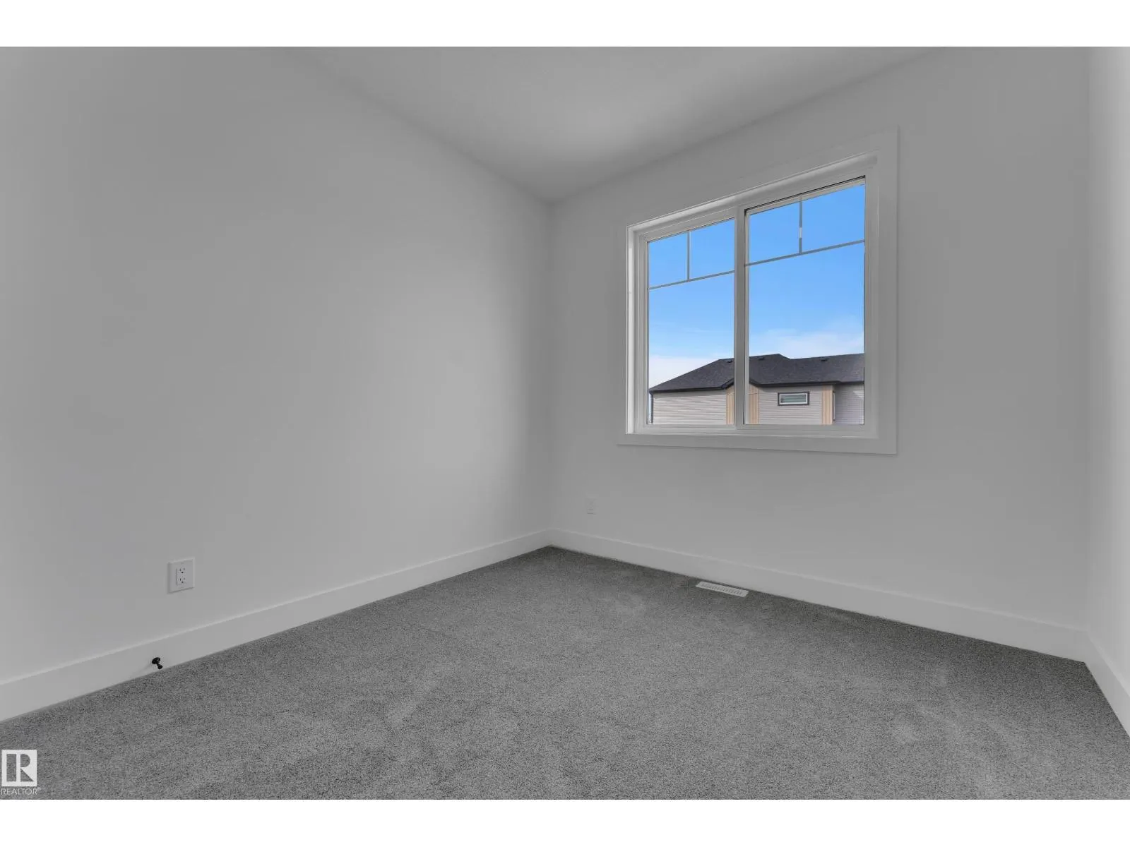 204 Linden LO