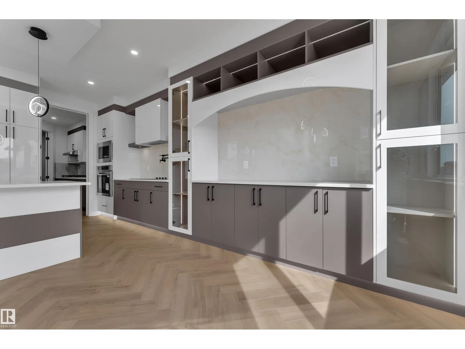 204 Linden LO