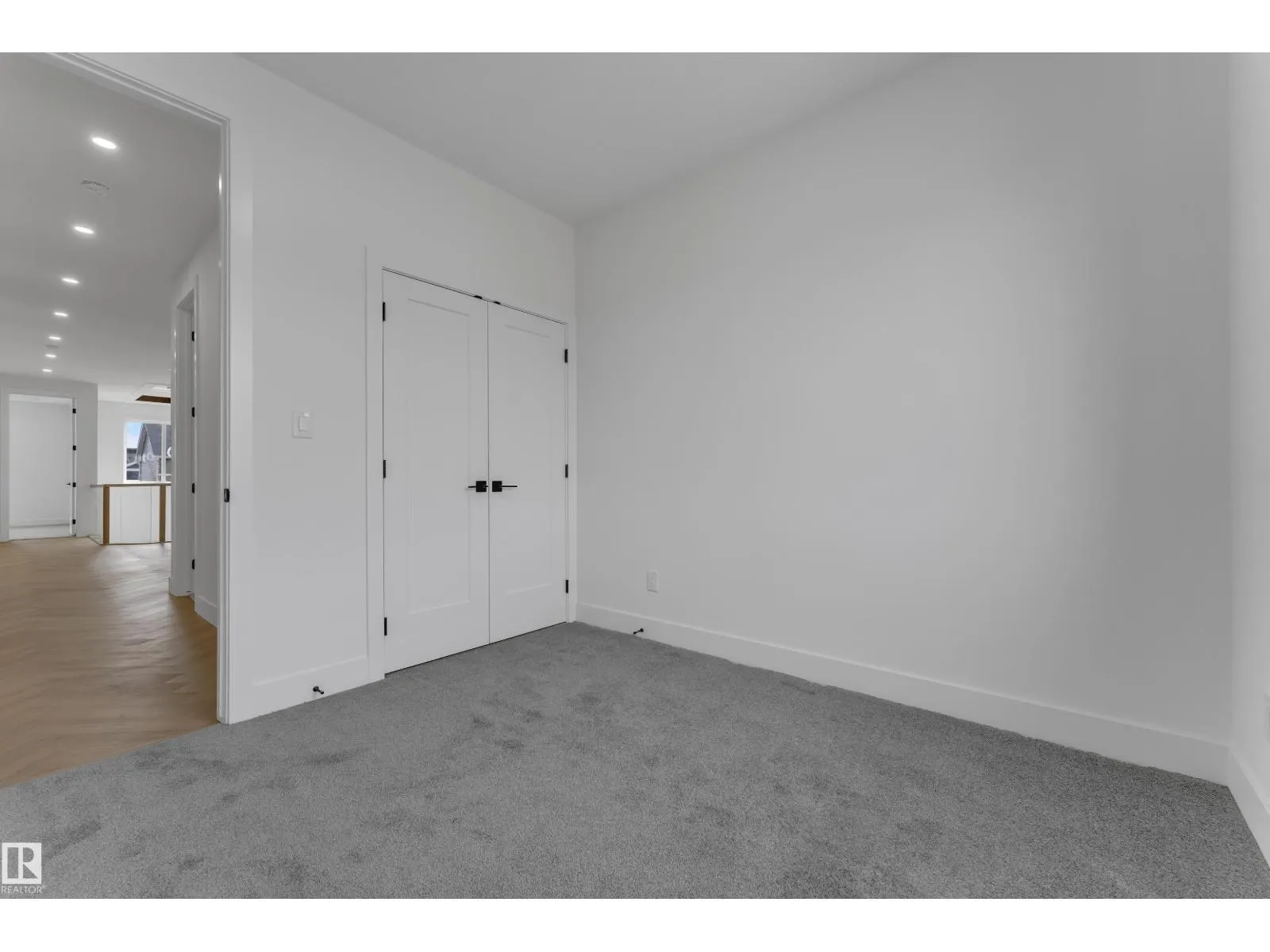 204 Linden LO