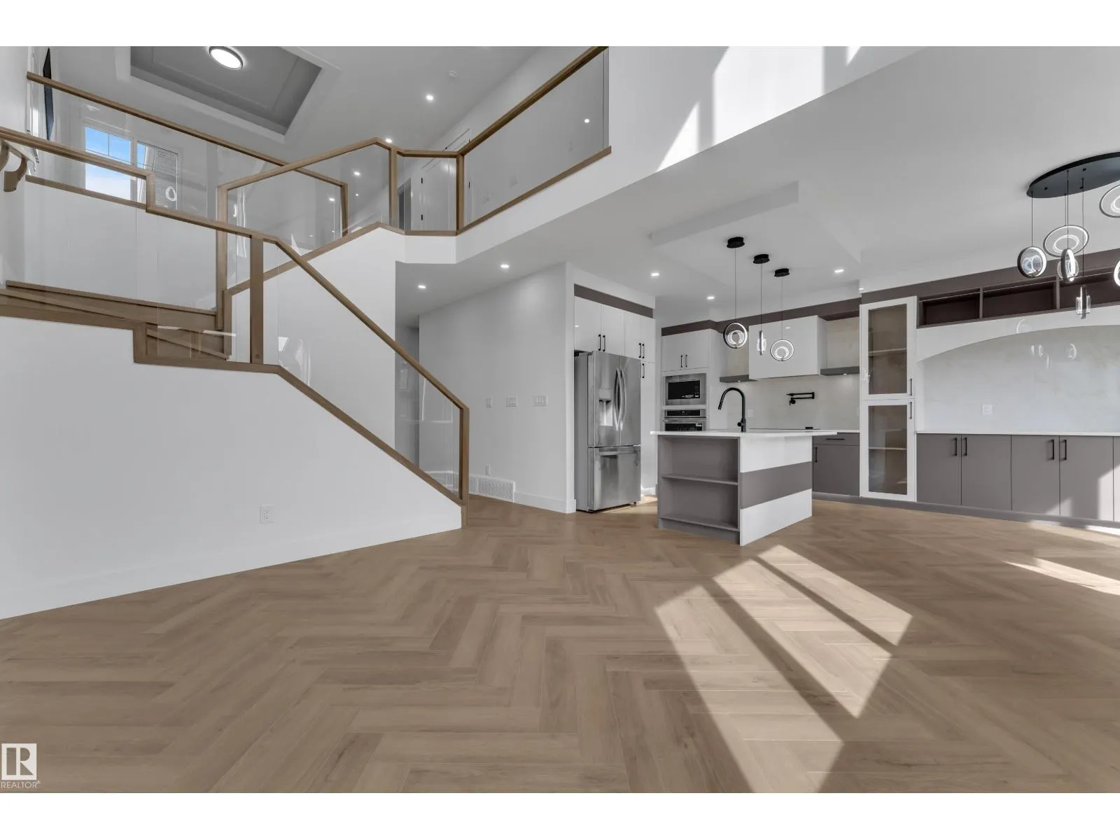204 Linden LO