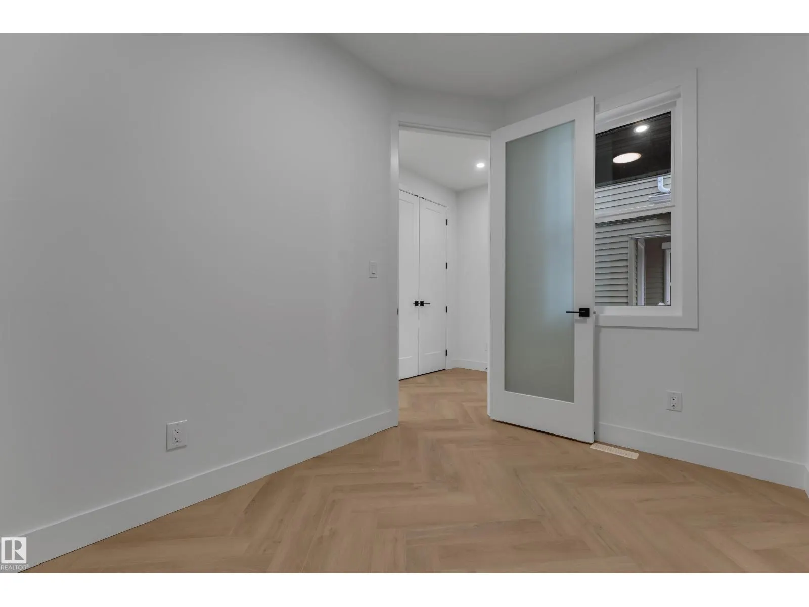 204 Linden LO
