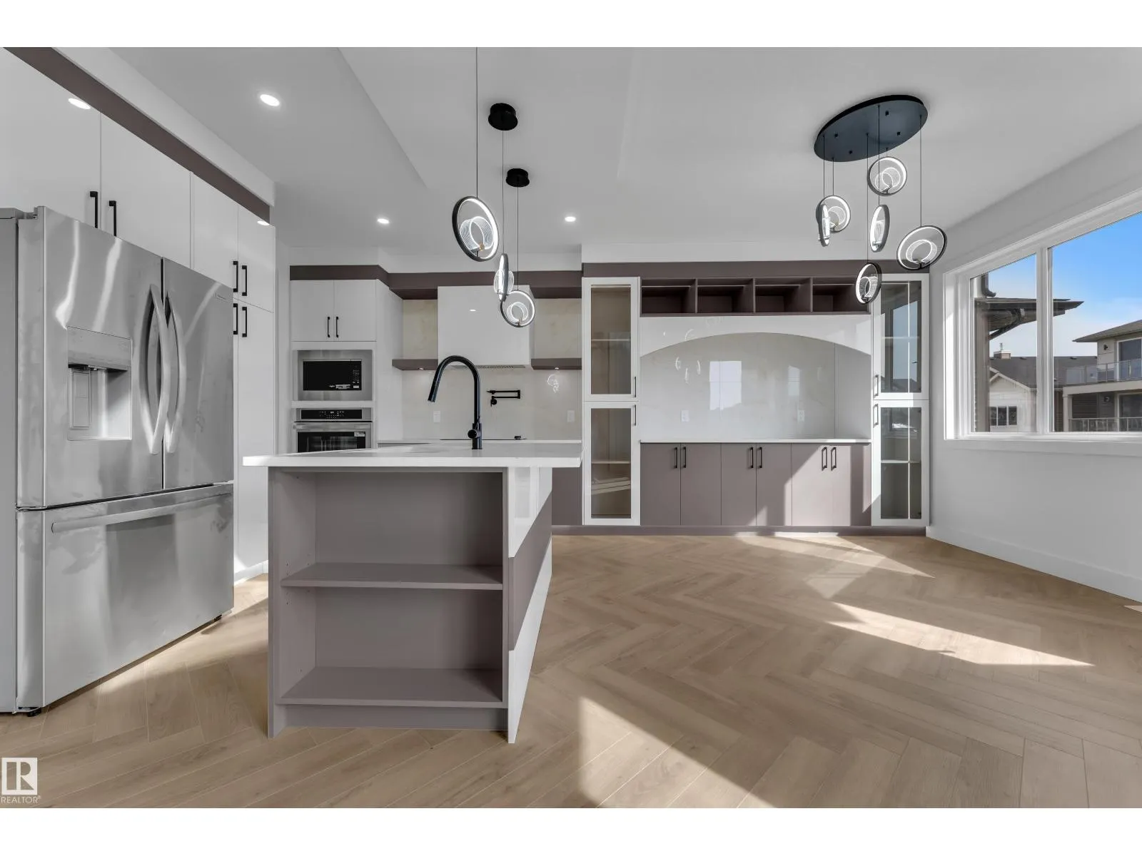 204 Linden LO