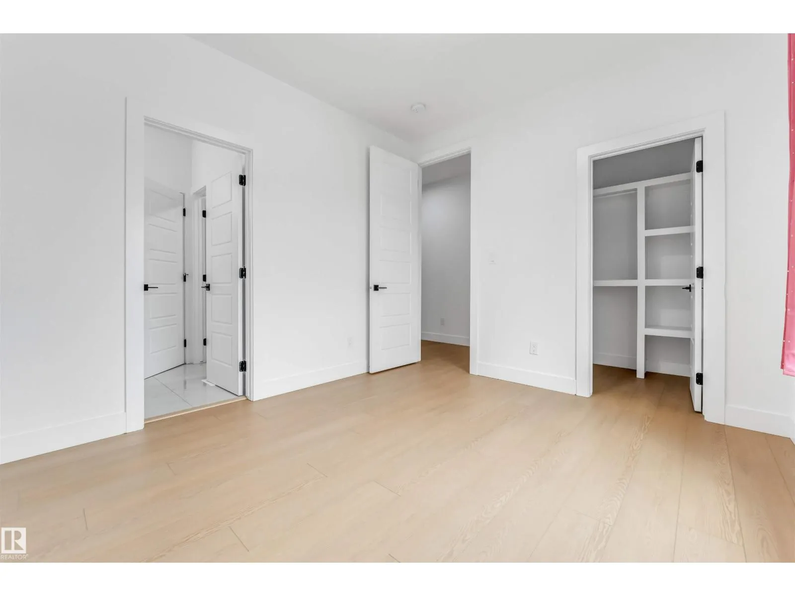 5904 SOLEIL BA