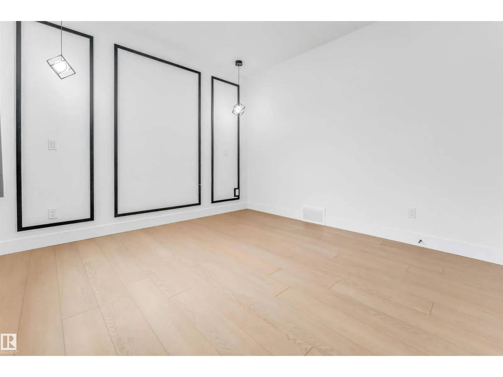 5904 SOLEIL BA