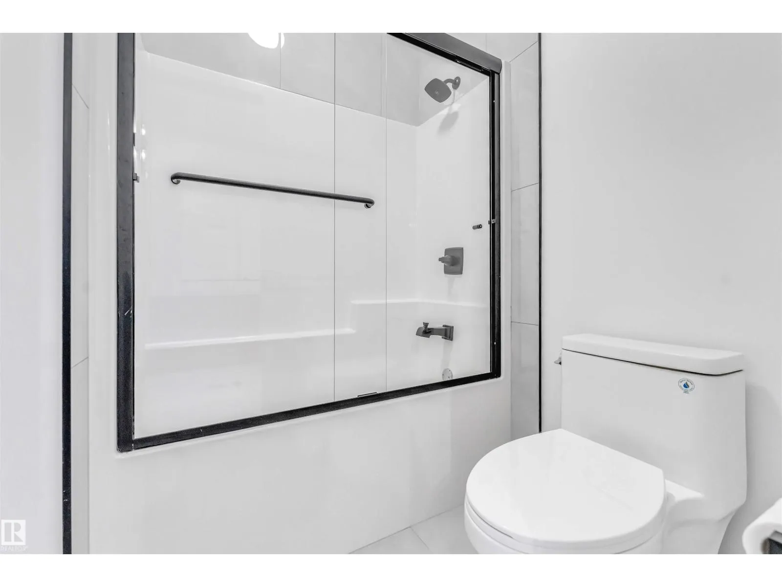 5904 SOLEIL BA