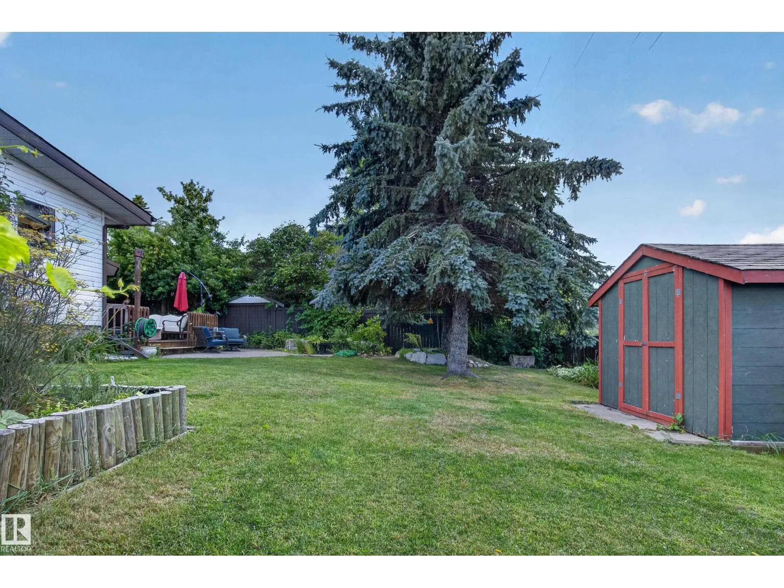 1042 PARKER DR