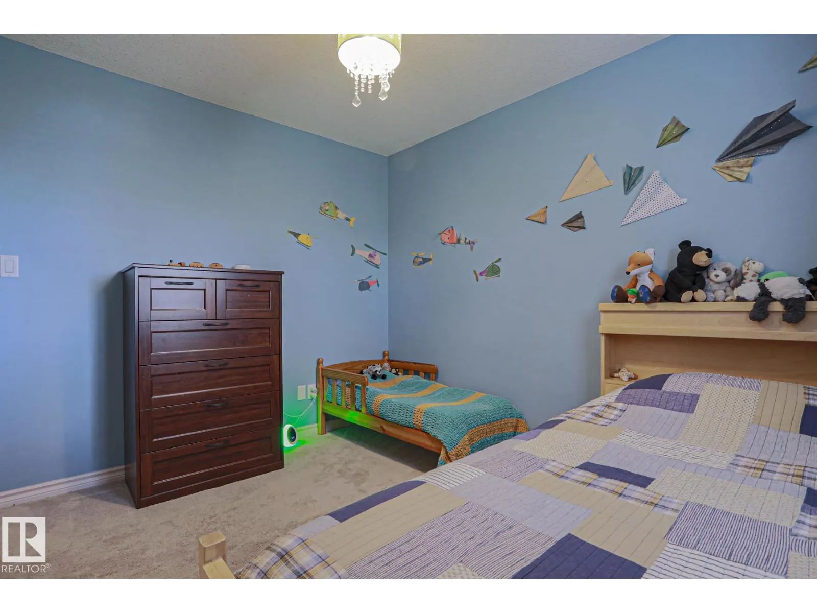 6 WILLIS CR