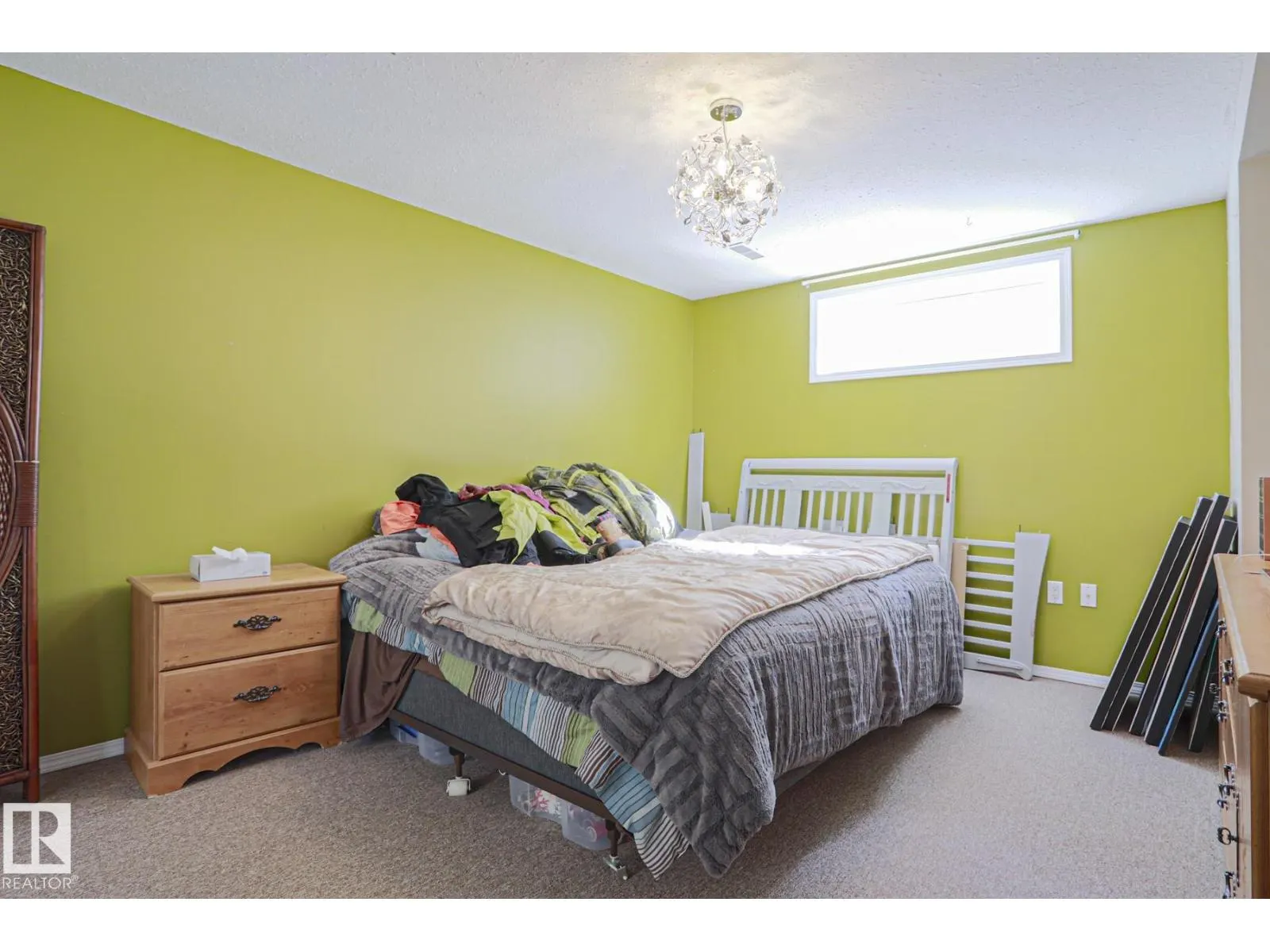 6 WILLIS CR