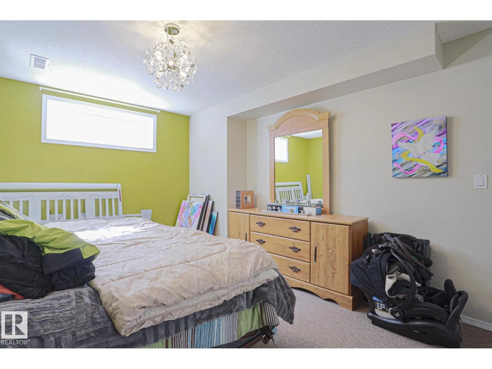 6 WILLIS CR