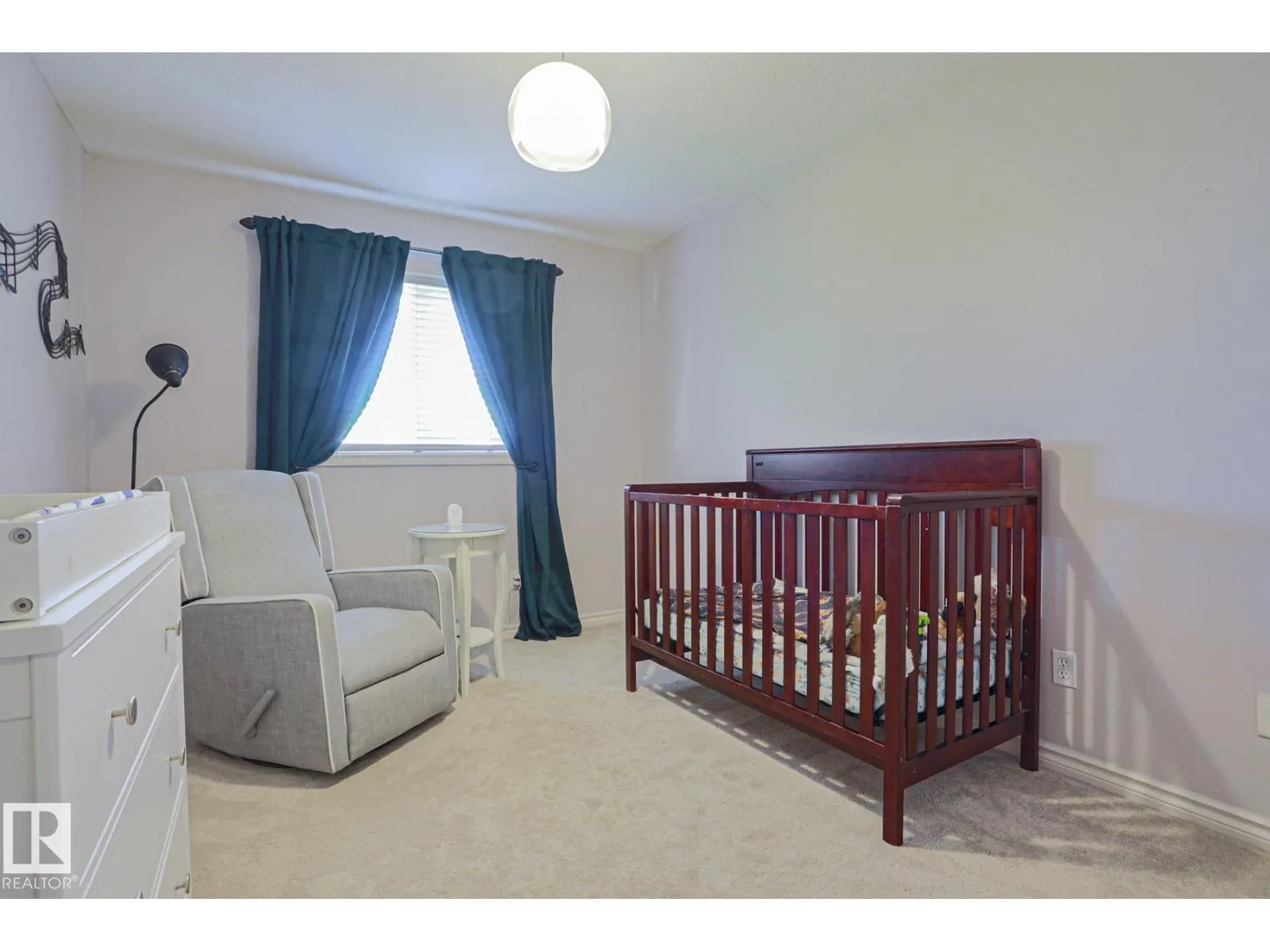 6 WILLIS CR