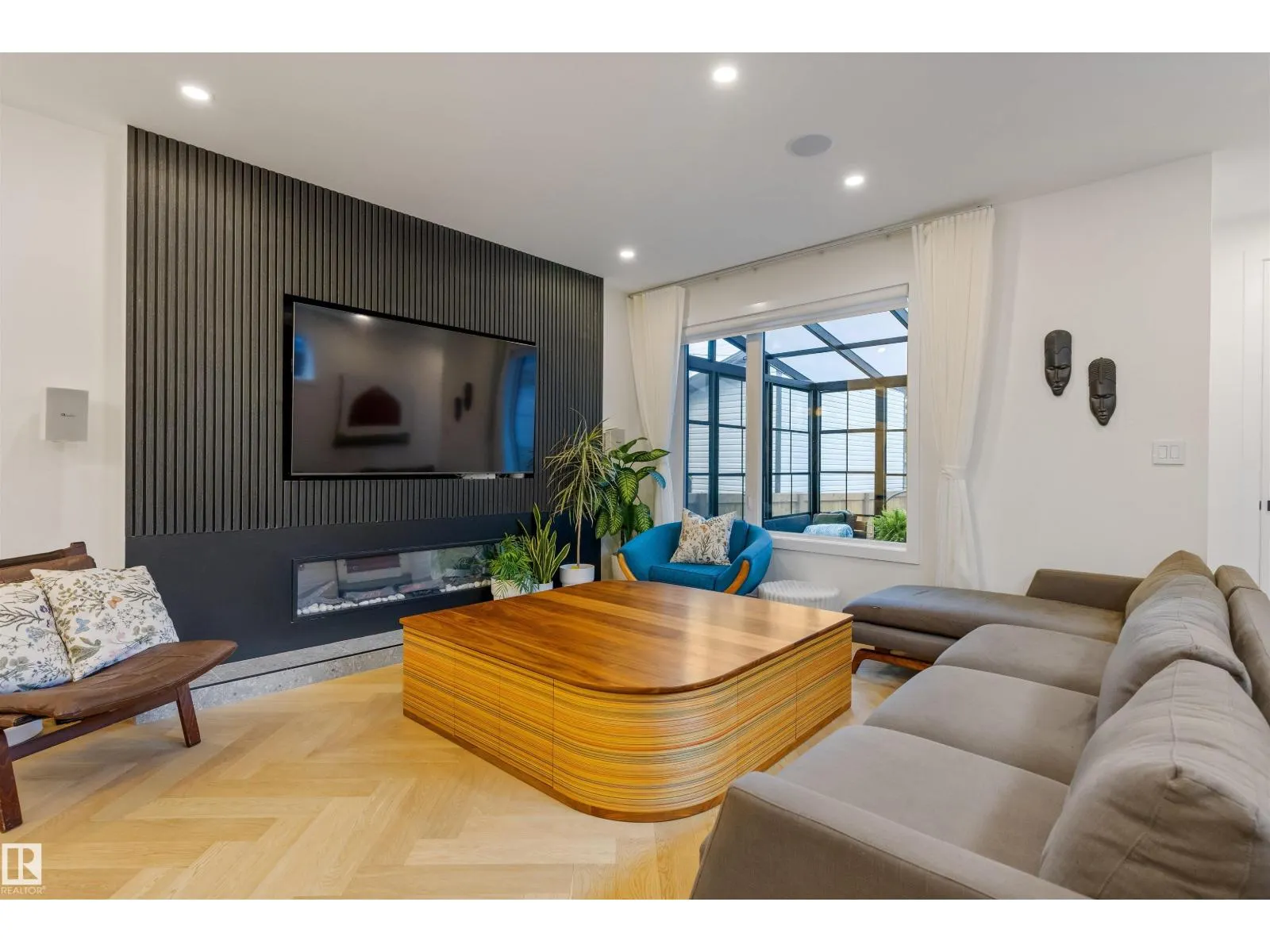 11106 73 AV NW