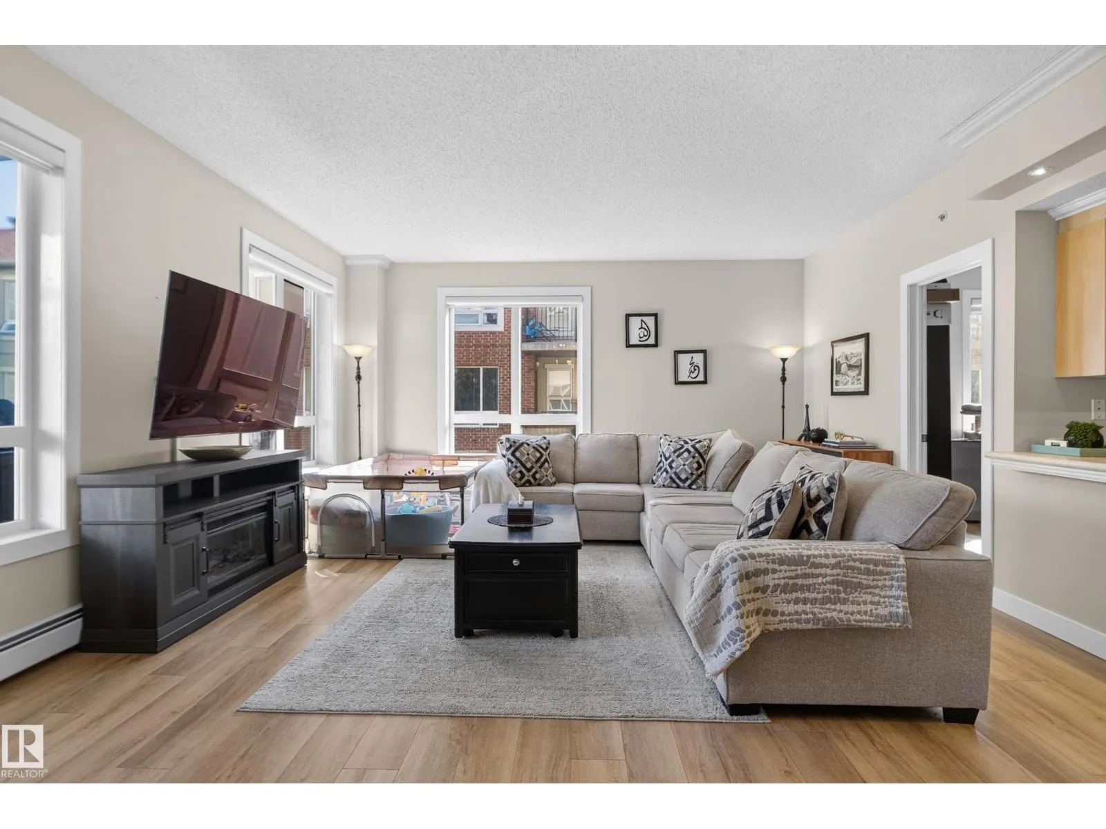 #227 6315 135 AV NW