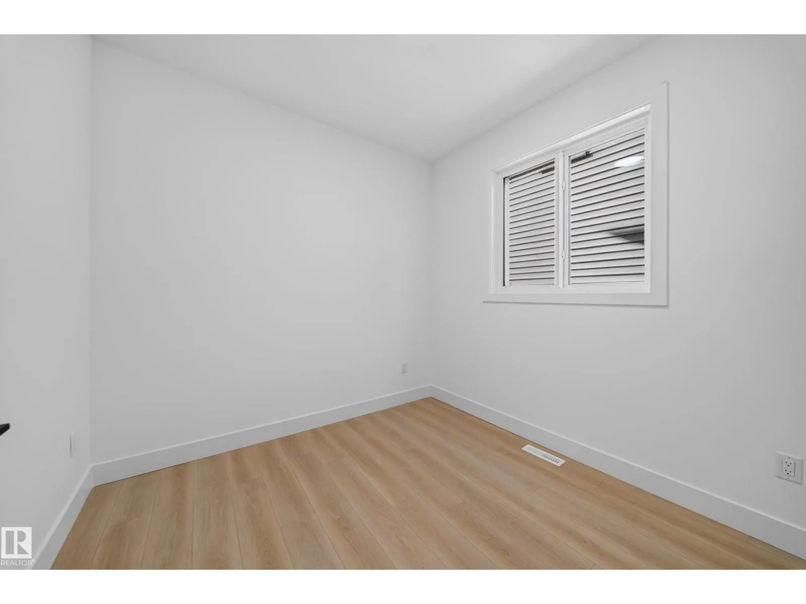 17625 67 ST NW
