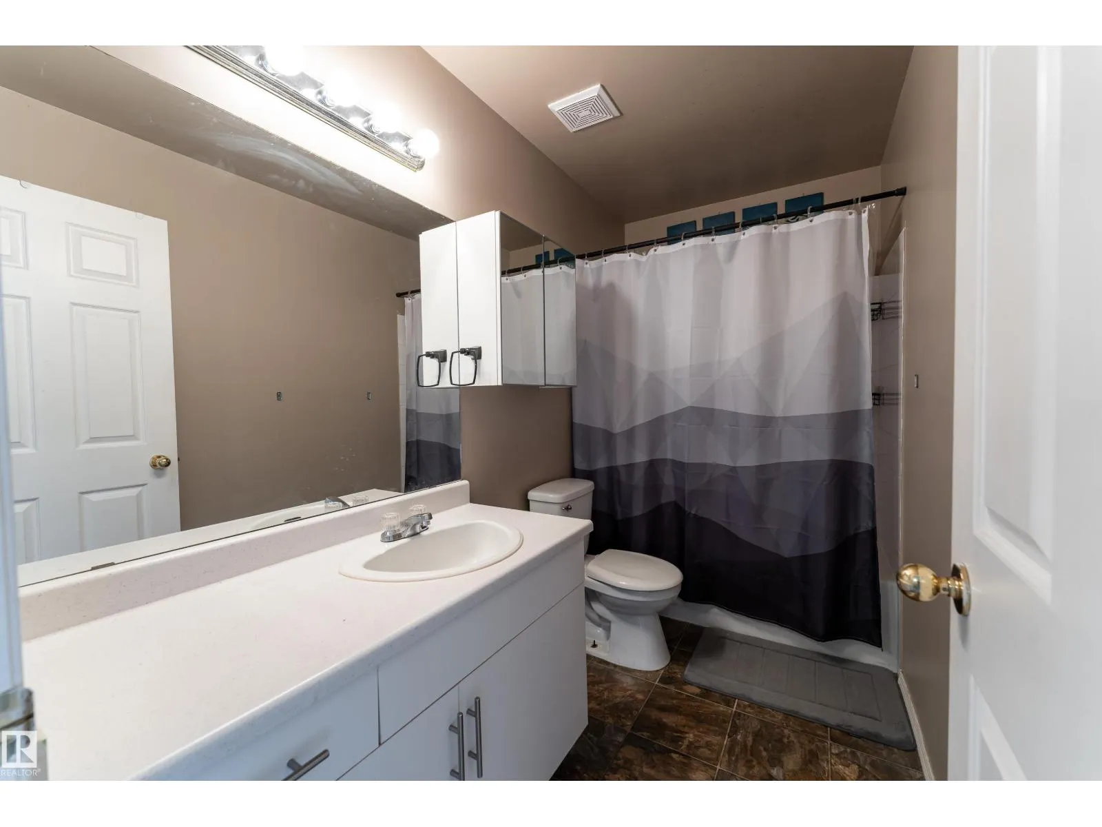 #15 10 CRANBERRY DR