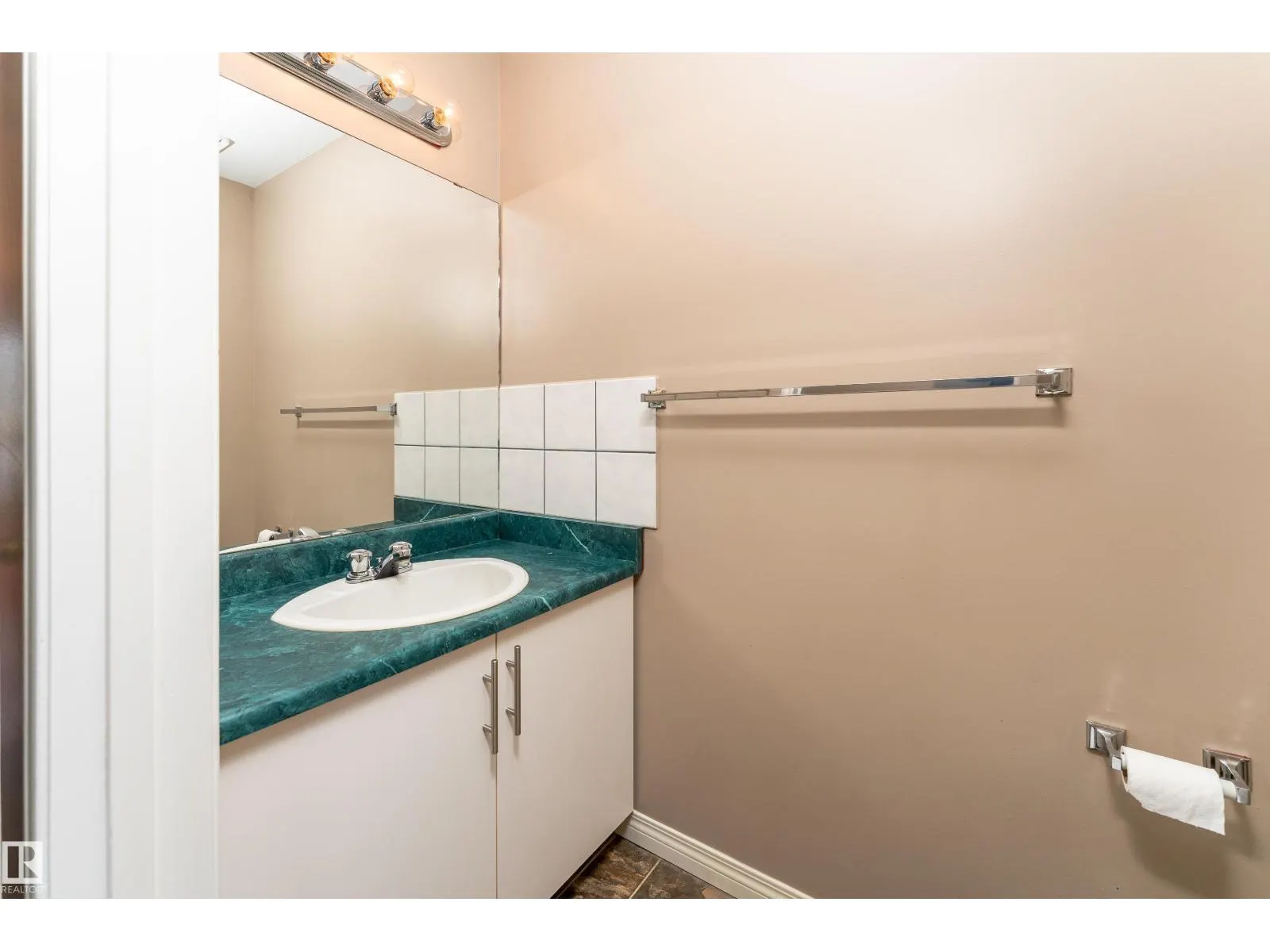 #15 10 CRANBERRY DR