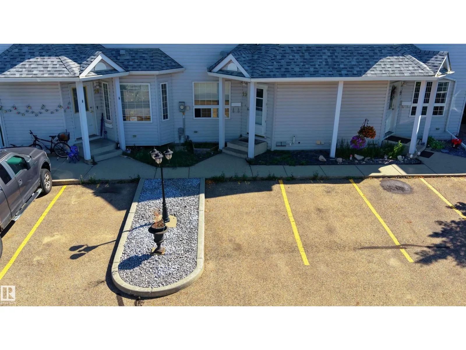 #15 10 CRANBERRY DR