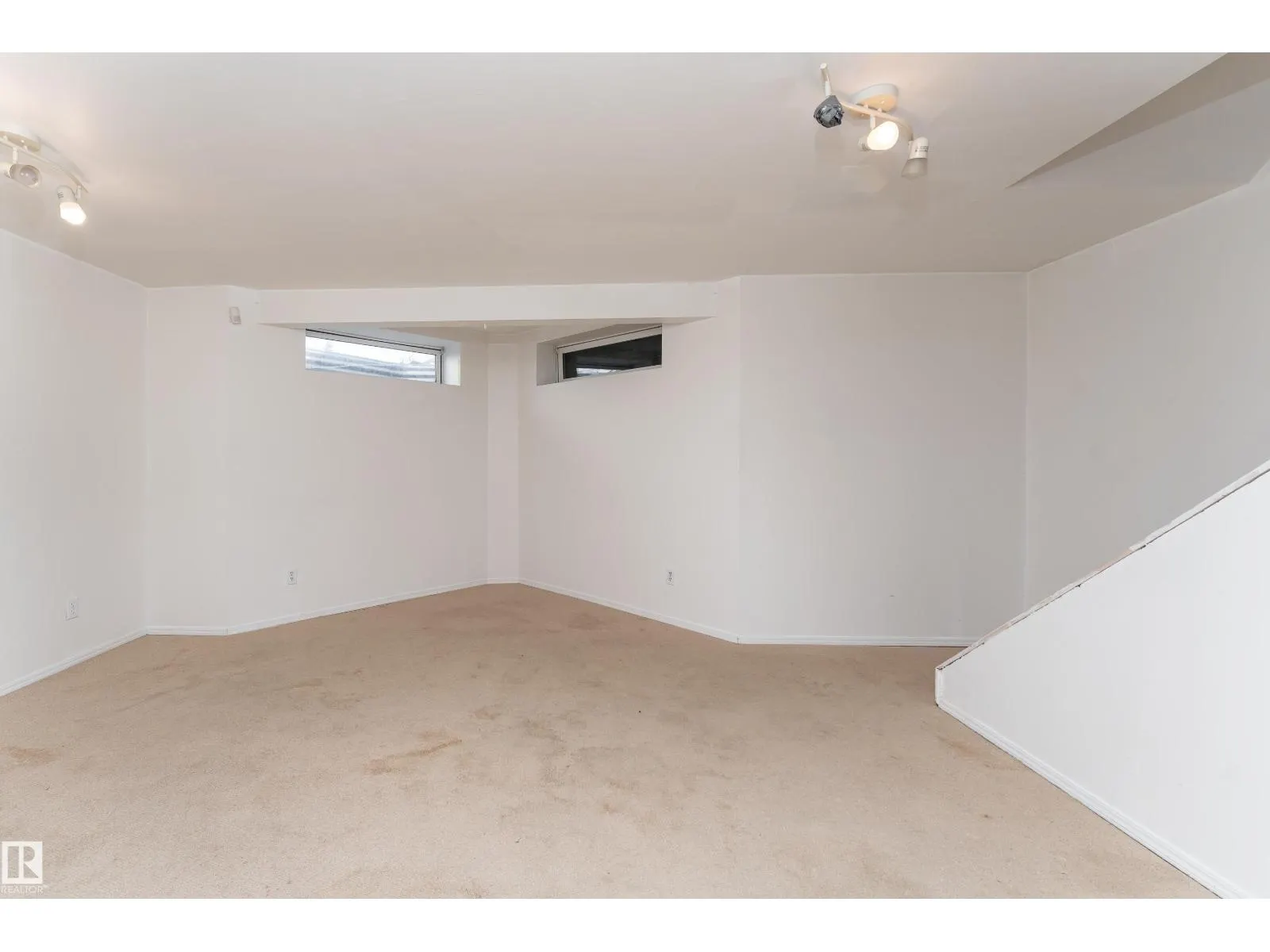 #15 10 CRANBERRY DR