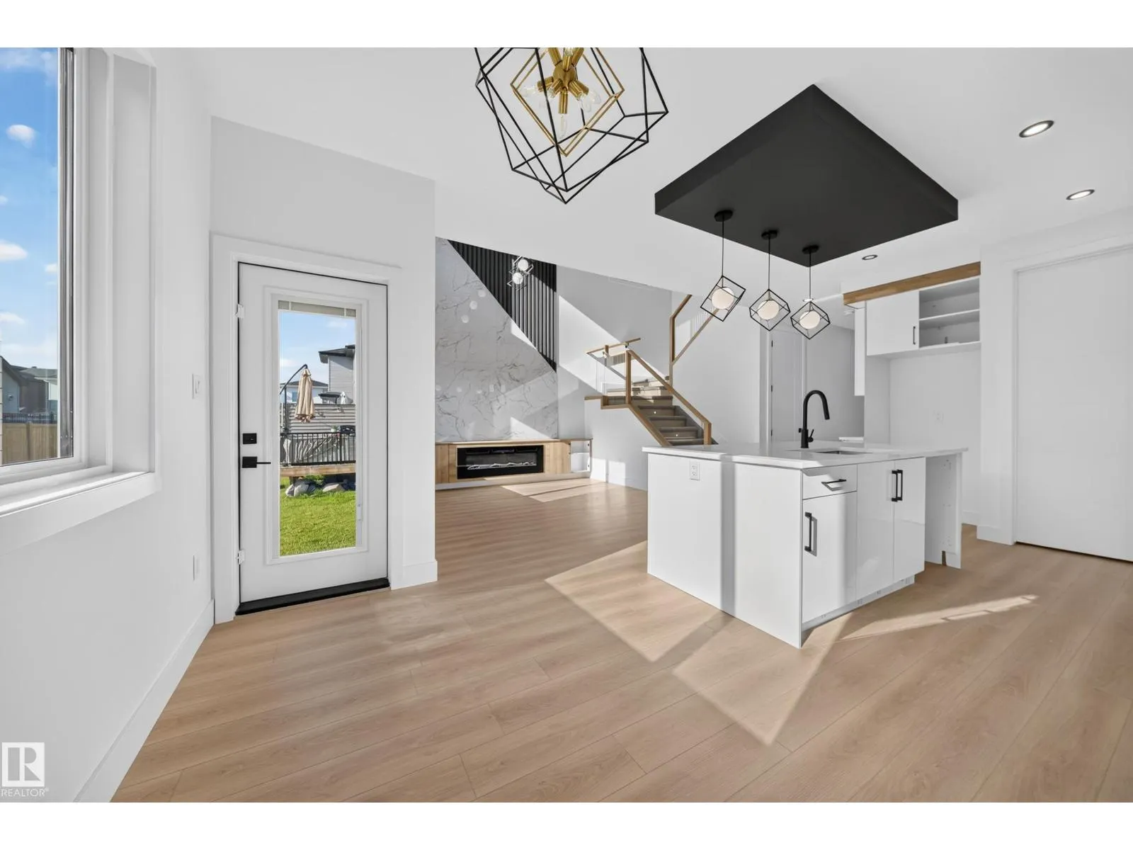 17623 67 ST NW