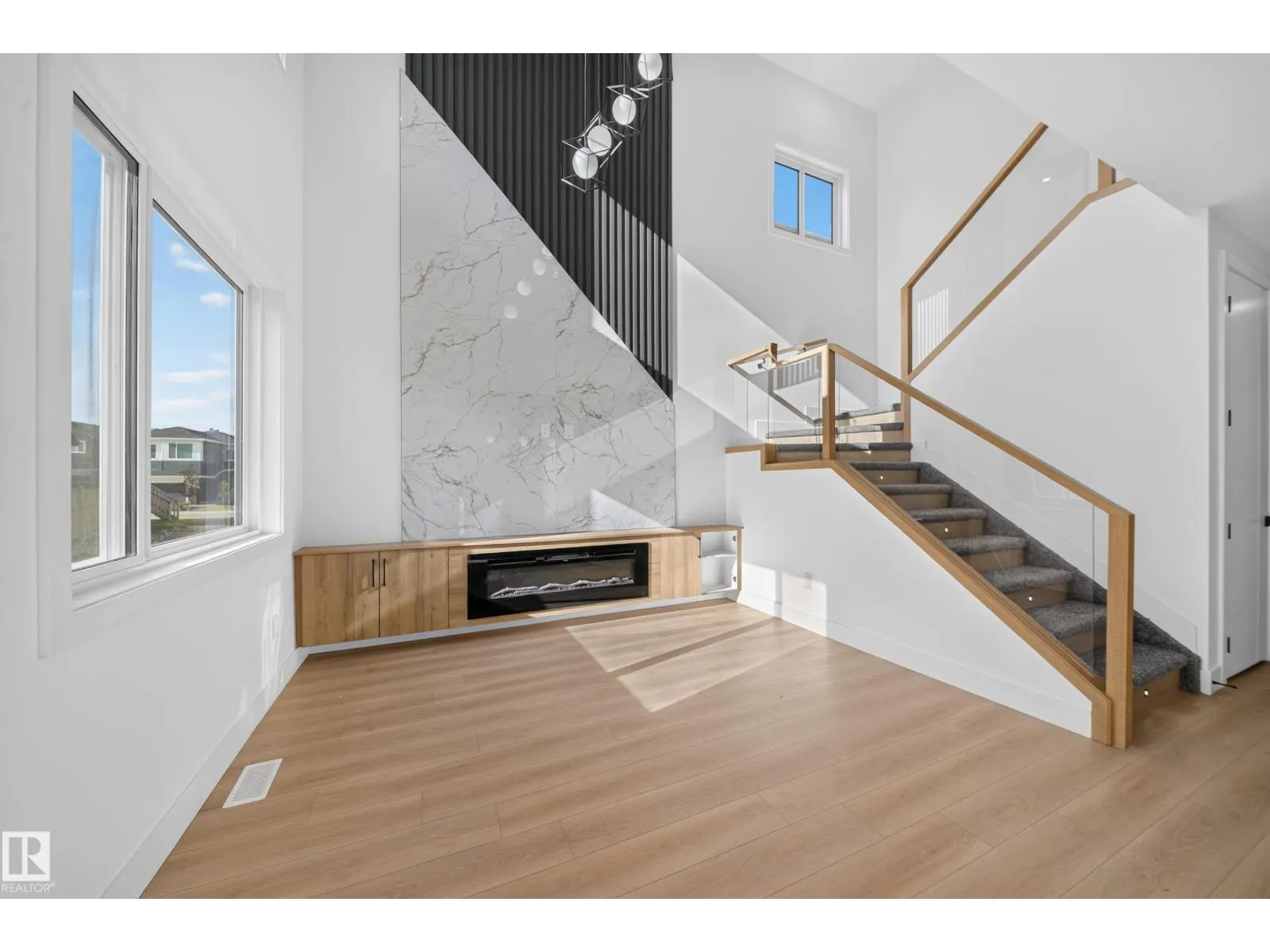 17623 67 ST NW