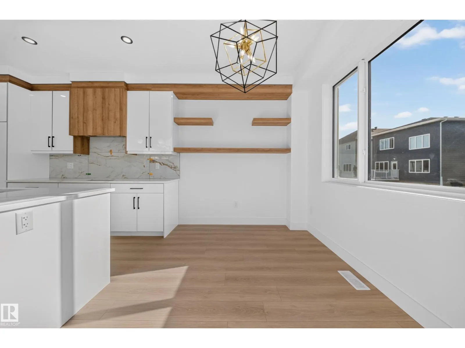 17623 67 ST NW