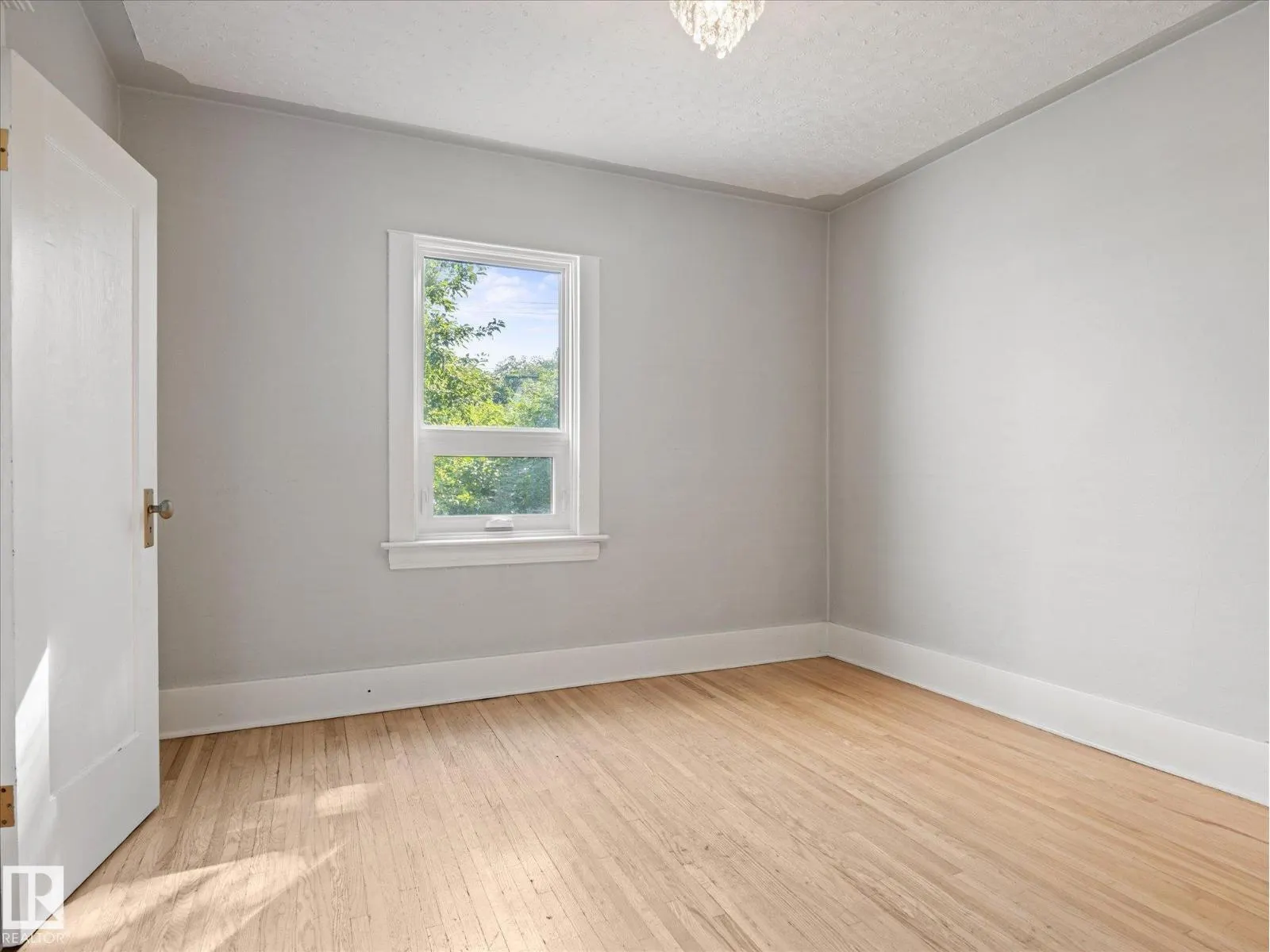 11331 66 ST NW