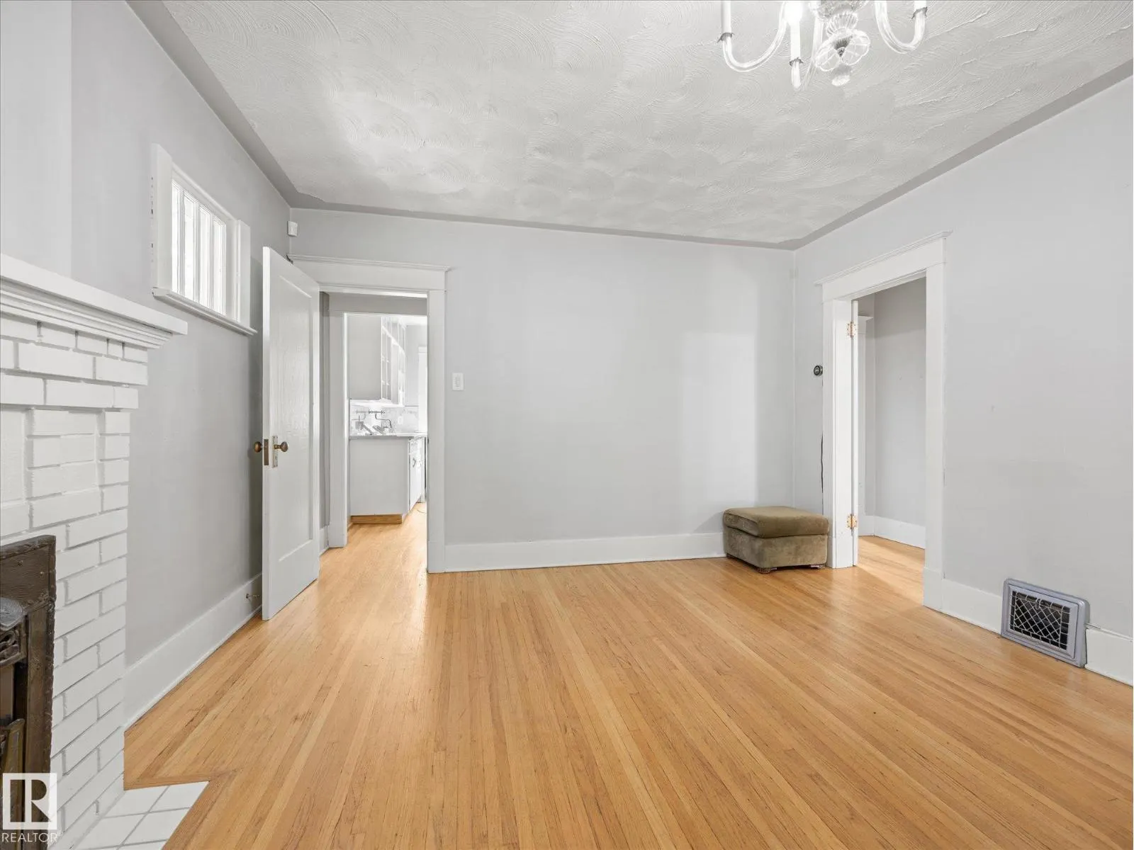 11331 66 ST NW