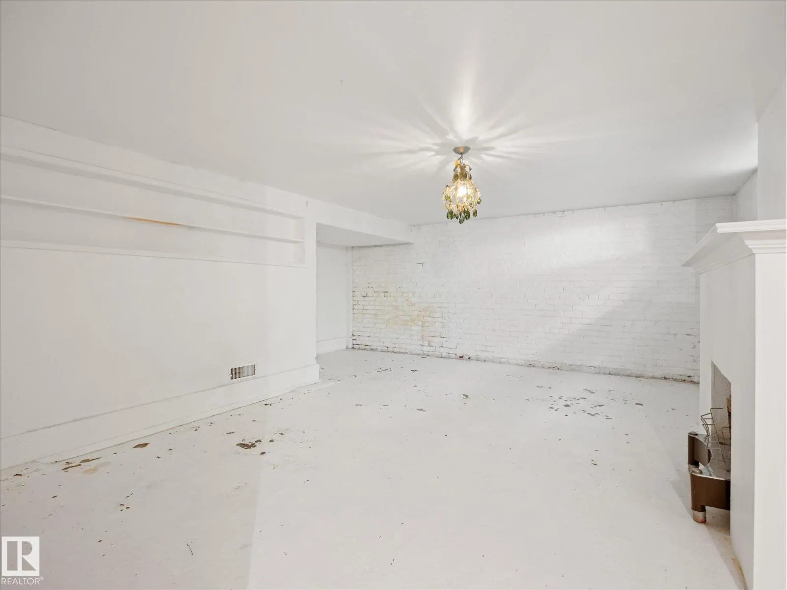 11331 66 ST NW