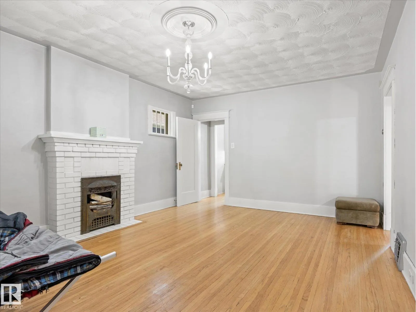 11331 66 ST NW