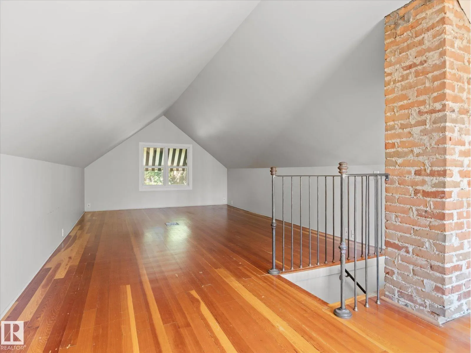11331 66 ST NW