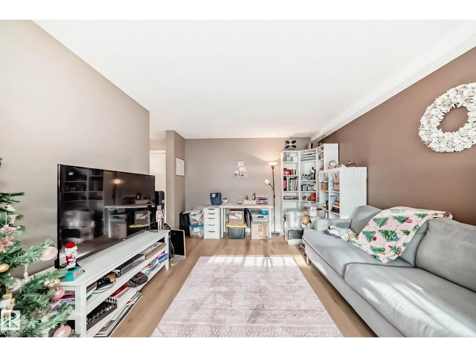 #102 10149 83 AV NW