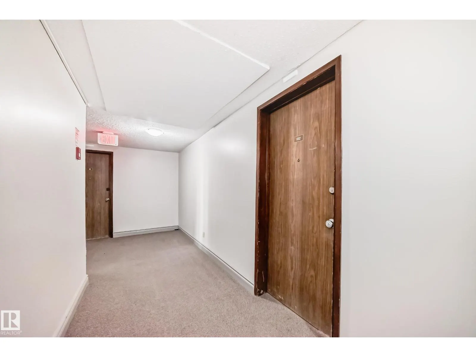 #102 10149 83 AV NW