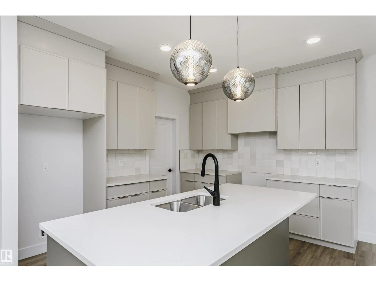 6210 DANSEREAU CR