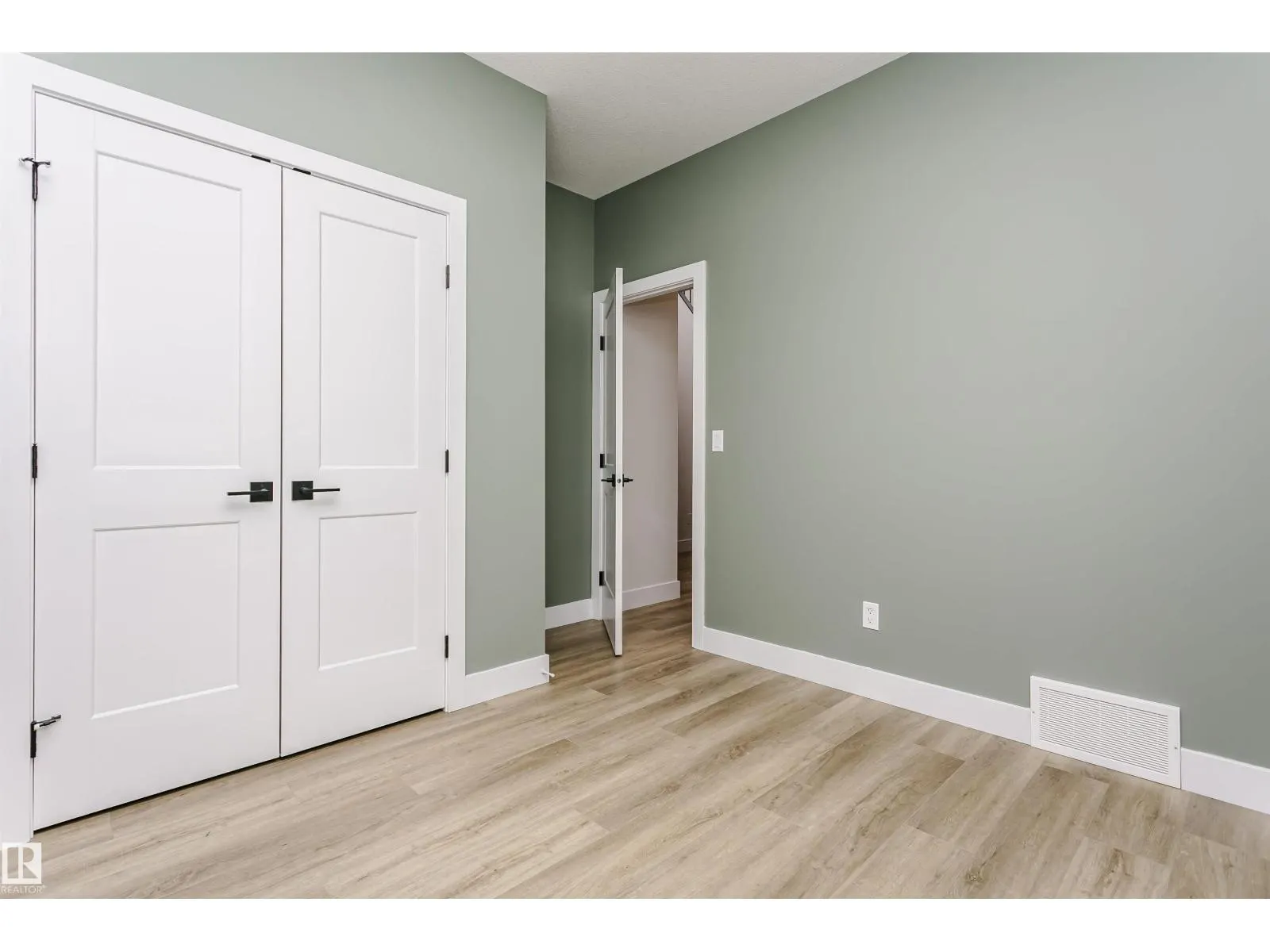 6210 DANSEREAU CR