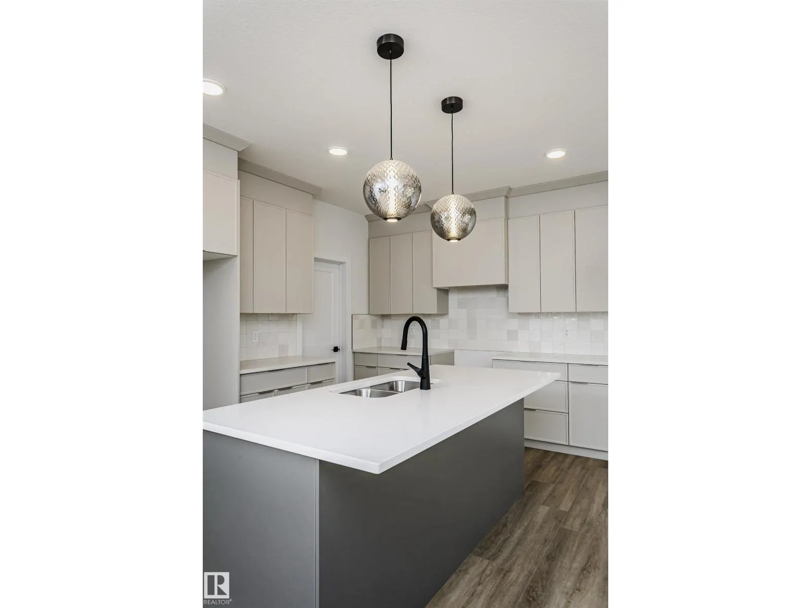6210 DANSEREAU CR