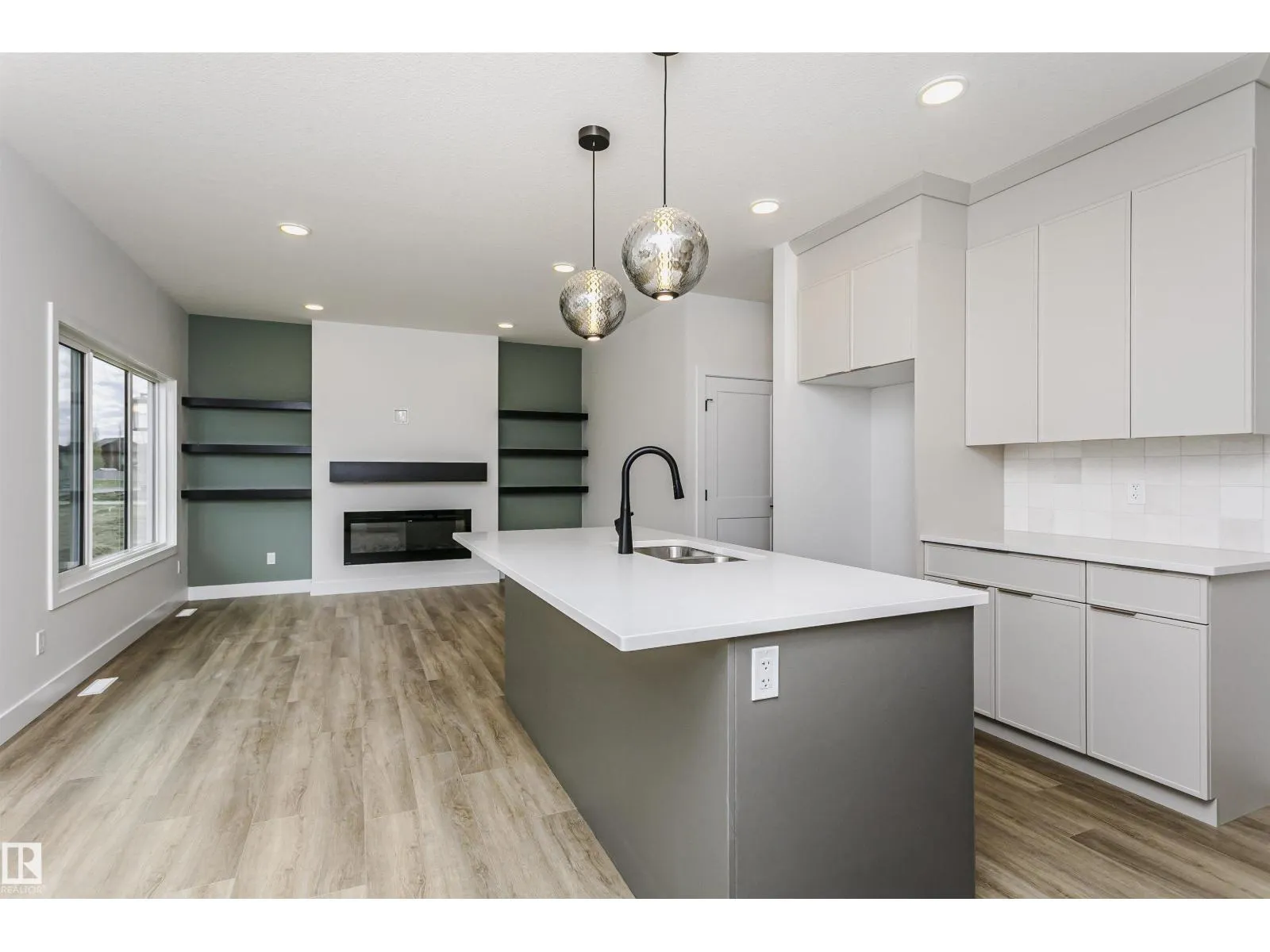 6210 DANSEREAU CR