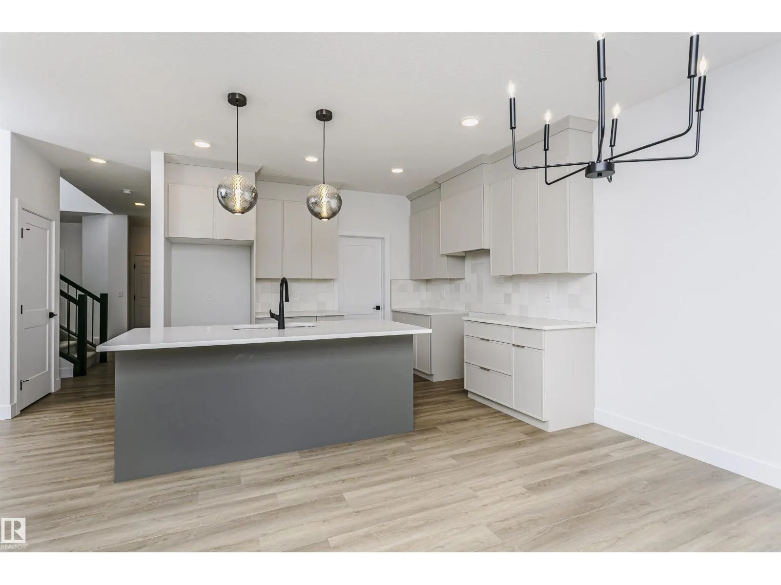 6210 DANSEREAU CR