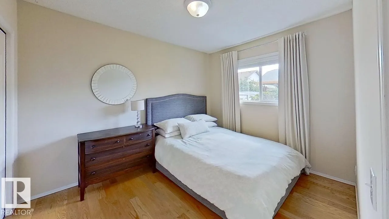 3115 135 AV NW