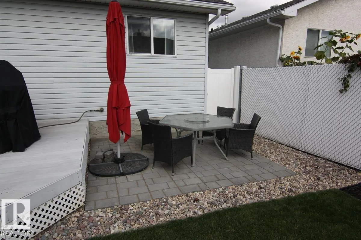 3115 135 AV NW