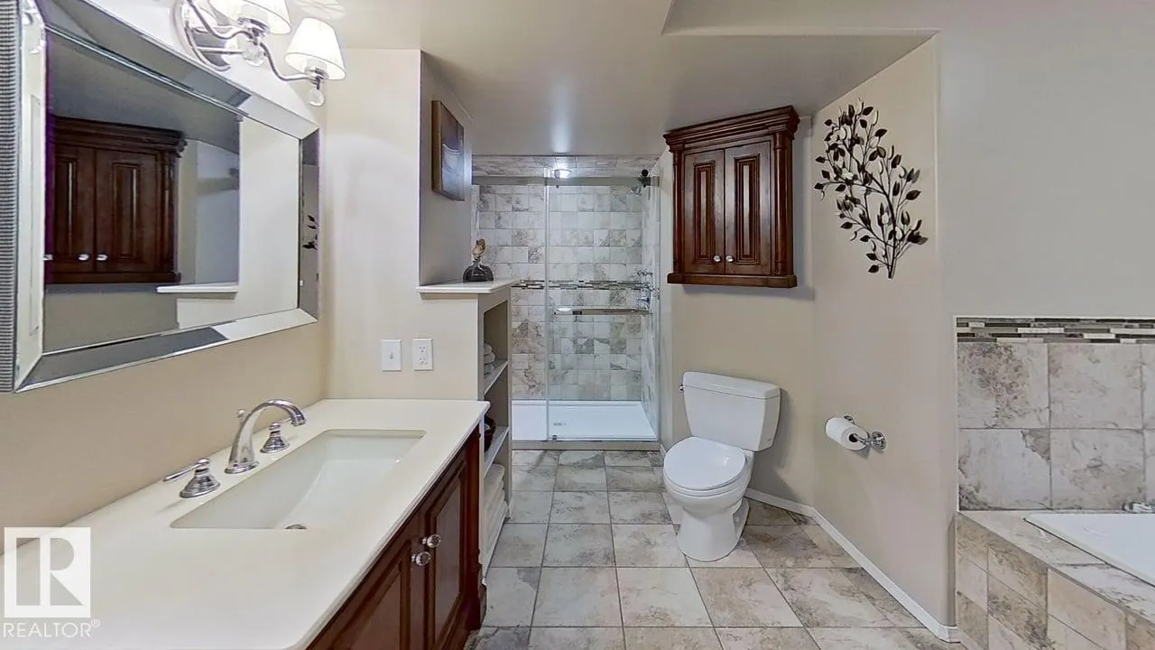 3115 135 AV NW