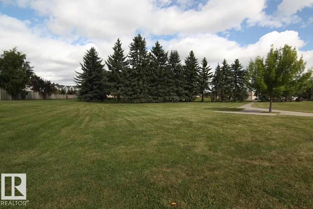 3115 135 AV NW