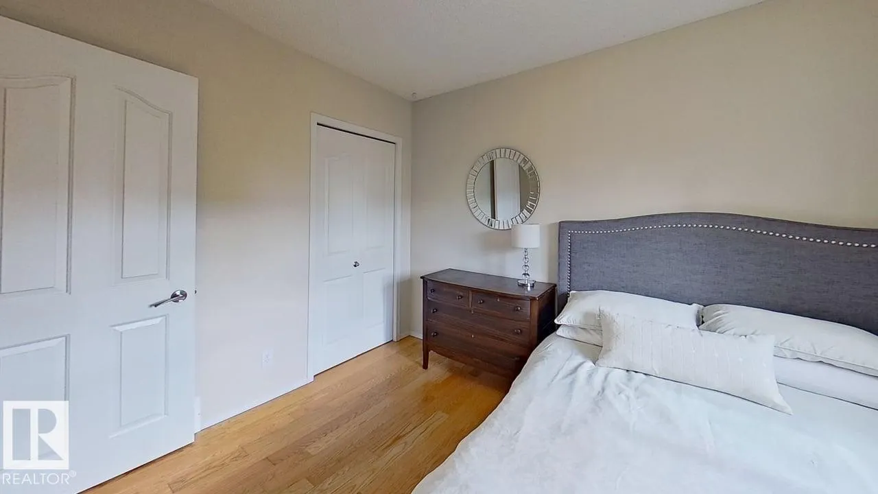 3115 135 AV NW