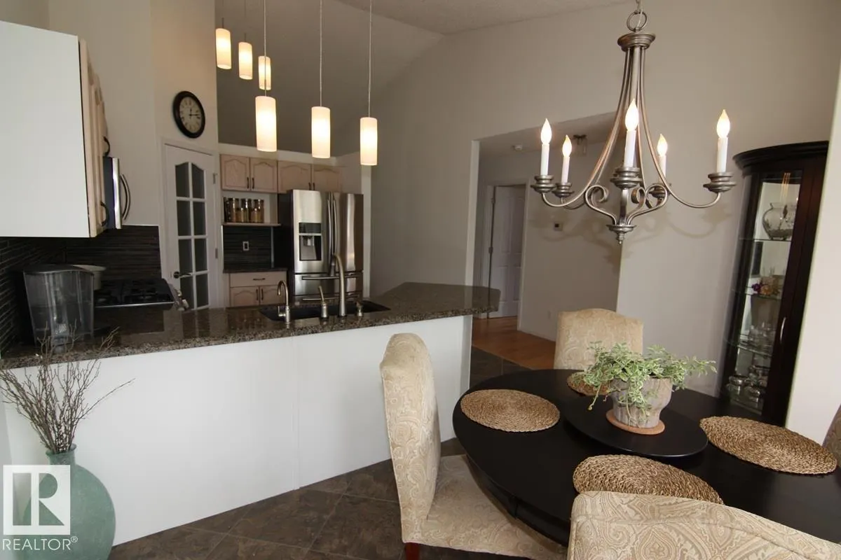 3115 135 AV NW