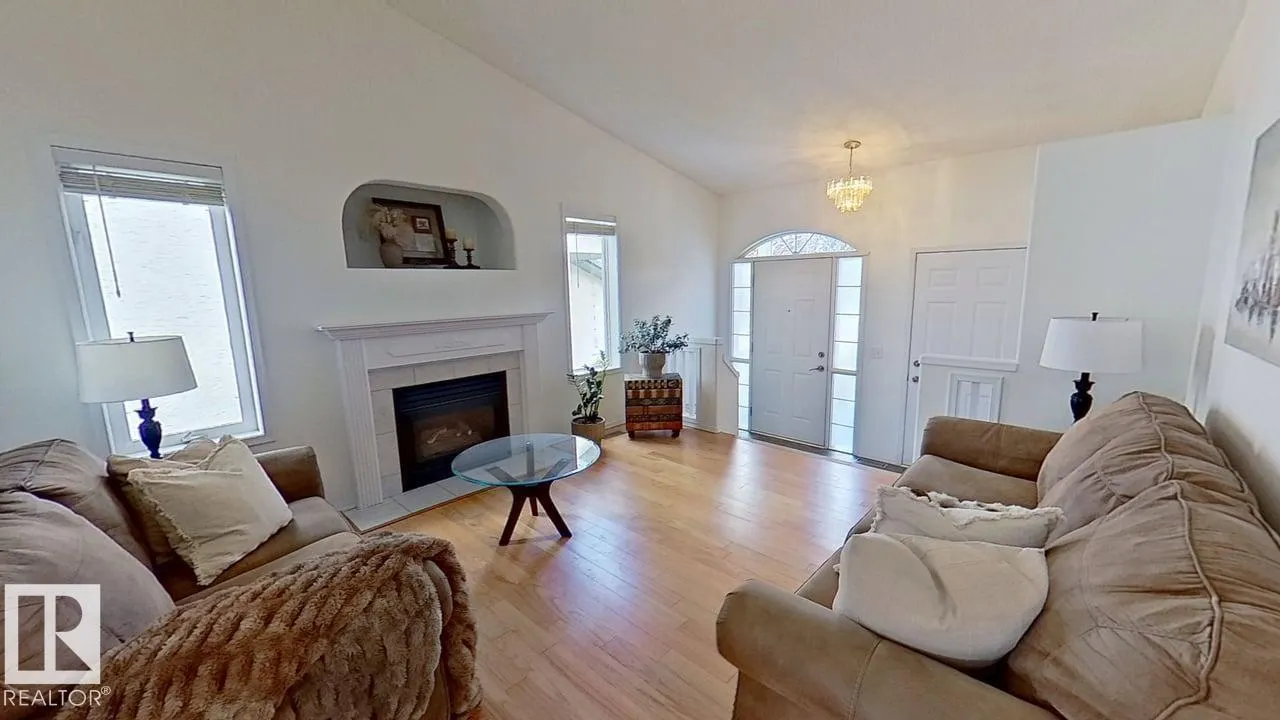3115 135 AV NW