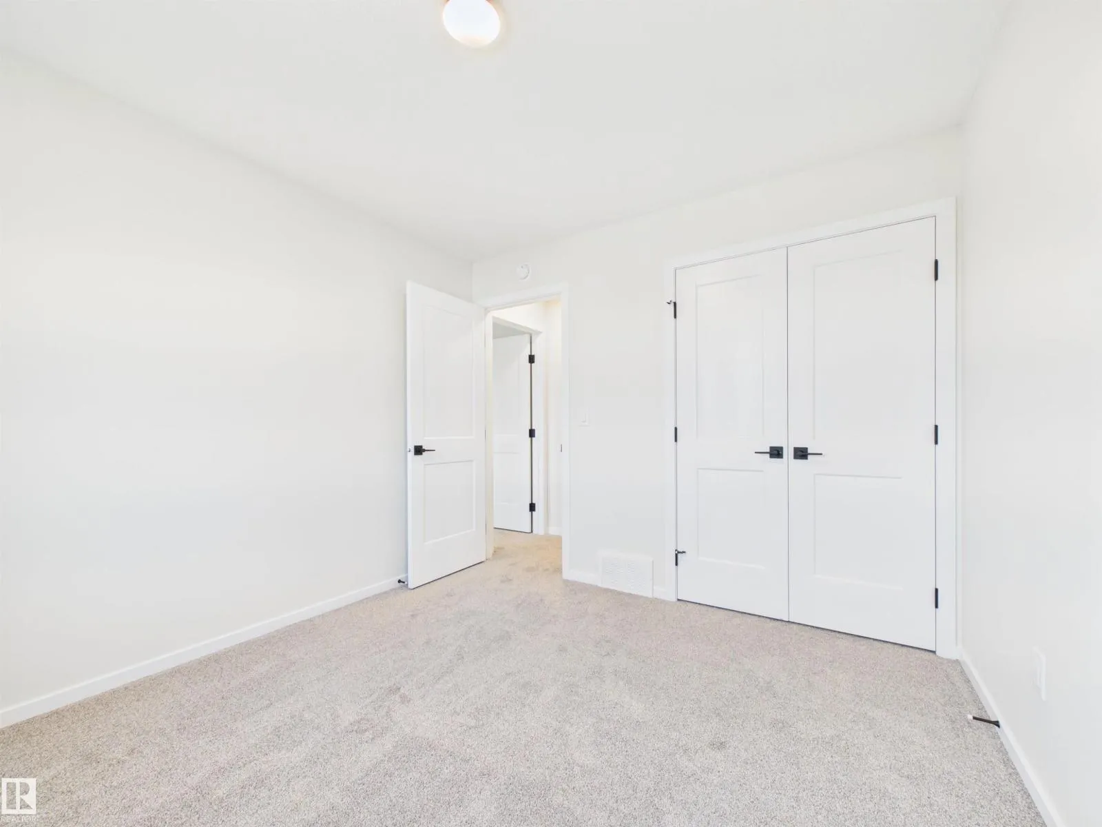 87 SERENO LN