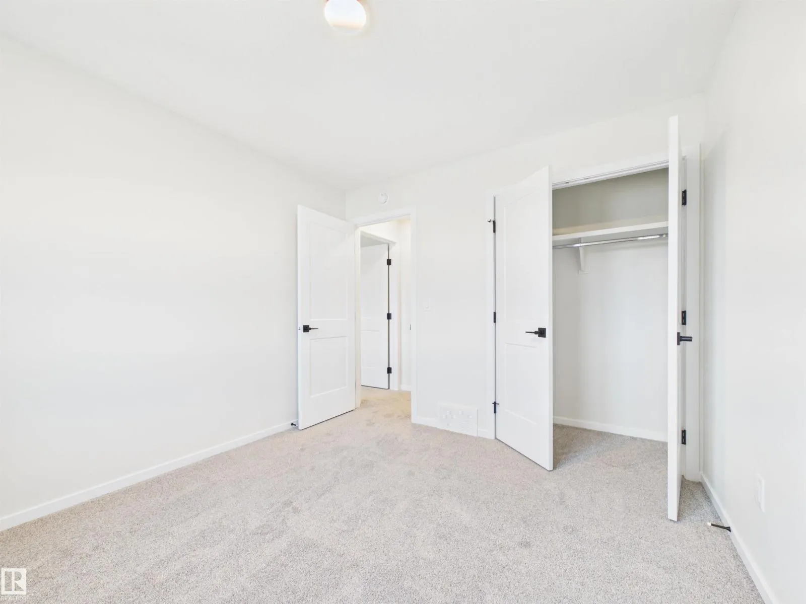 87 SERENO LN