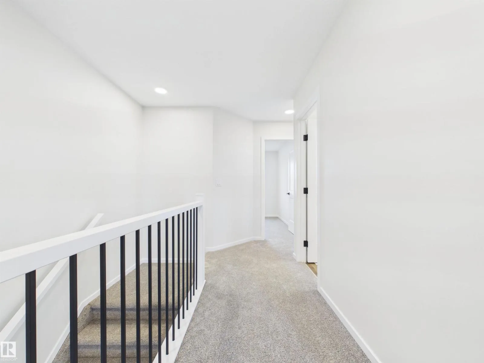 87 SERENO LN