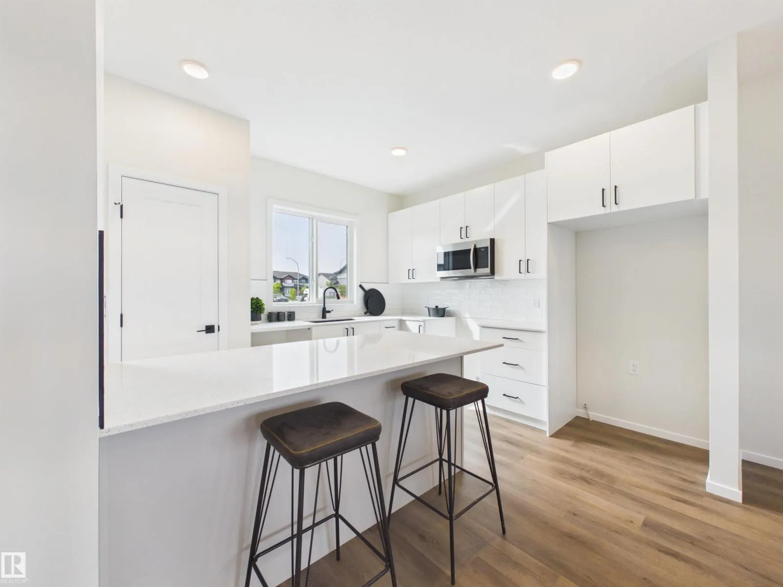 87 SERENO LN