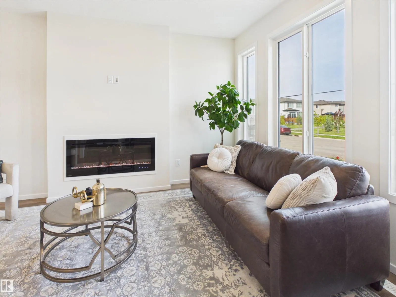 87 SERENO LN