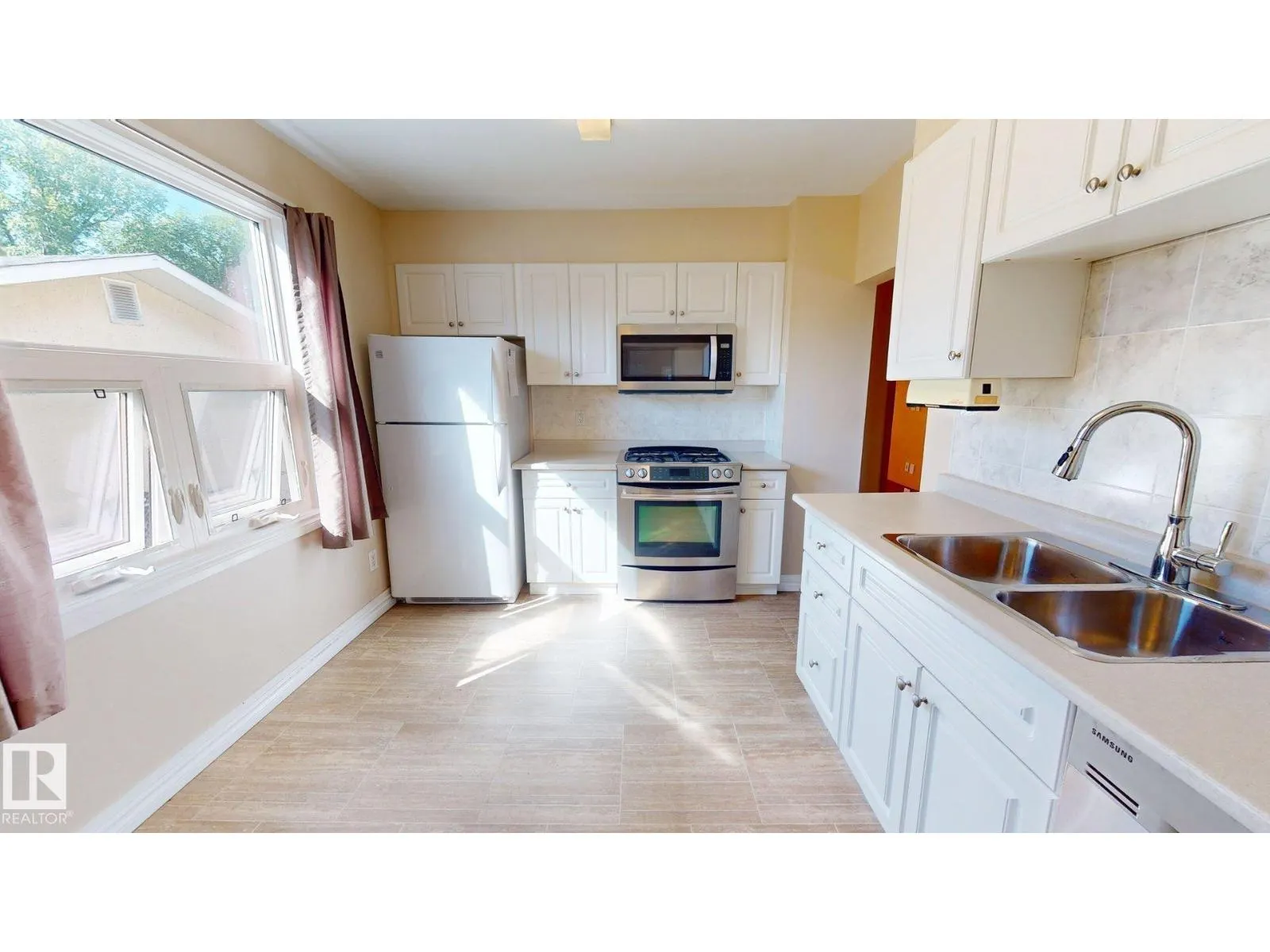 12225 81 ST NW
